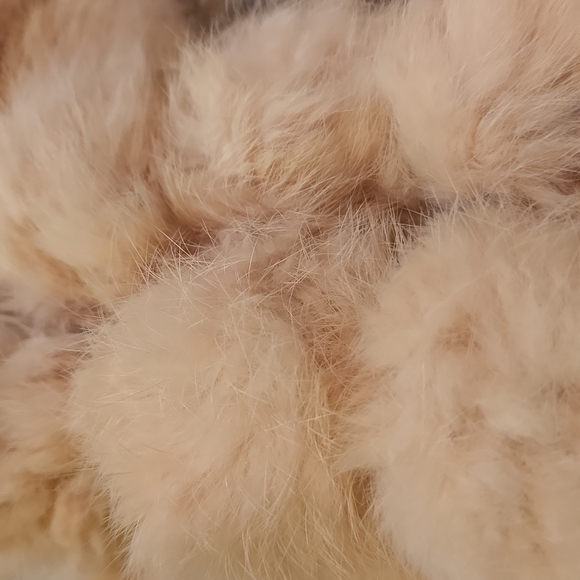 SCARF CREAM RABBIT - Picture 3 of 5